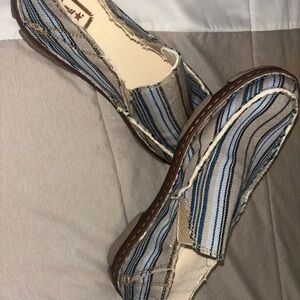 Tony Lama Men Gator, Blue Slip Ons , Casual Shoes